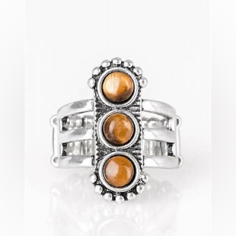*Three layered tiger eyes stone ring.